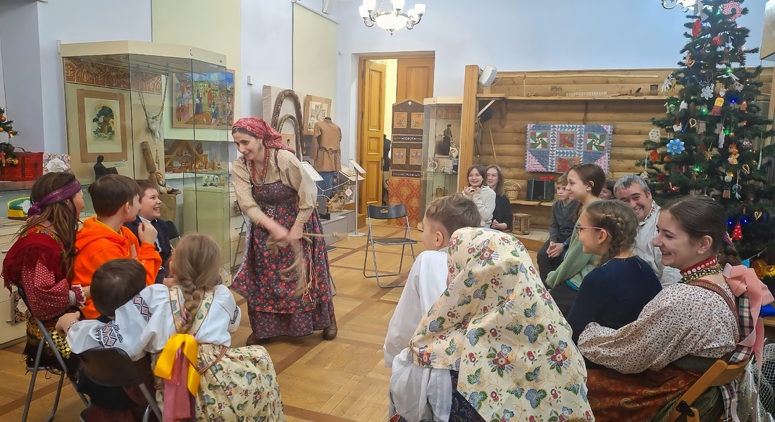 «Святочный страшнόй вечер» в Детском музейном центре «Святочный страшнόй вечер» в Детском музейном центре