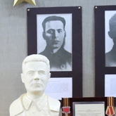 В Осташковский краеведческий музей передали бюст героя Советского Союза К. Заслонова В Осташковский краеведческий музей передали бюст героя Советского Союза К. Заслонова
