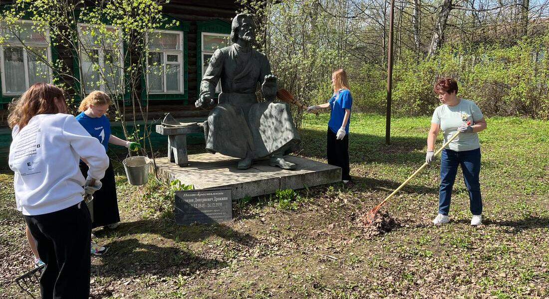 «Первые» помощники музея