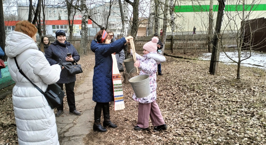 На Масленицу - в гости к дедушке Спиридону