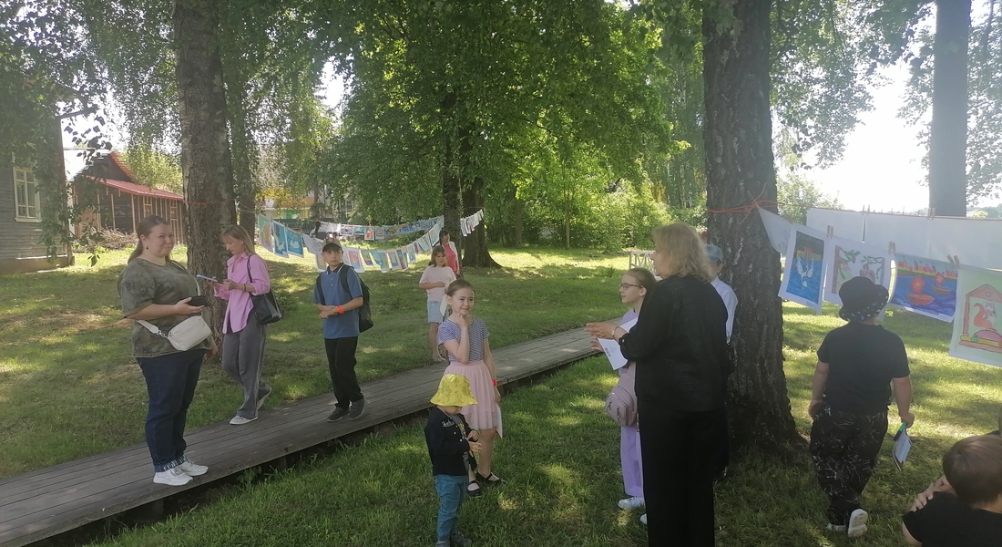 В Музее А. С. Пушкина в Торжке состоялась церемония награждения участников конкурса детского рисунка «Сказки А. С. Пушкина» В Музее А. С. Пушкина в Торжке состоялась церемония награждения участников конкурса детского рисунка «Сказки А. С. Пушкина»