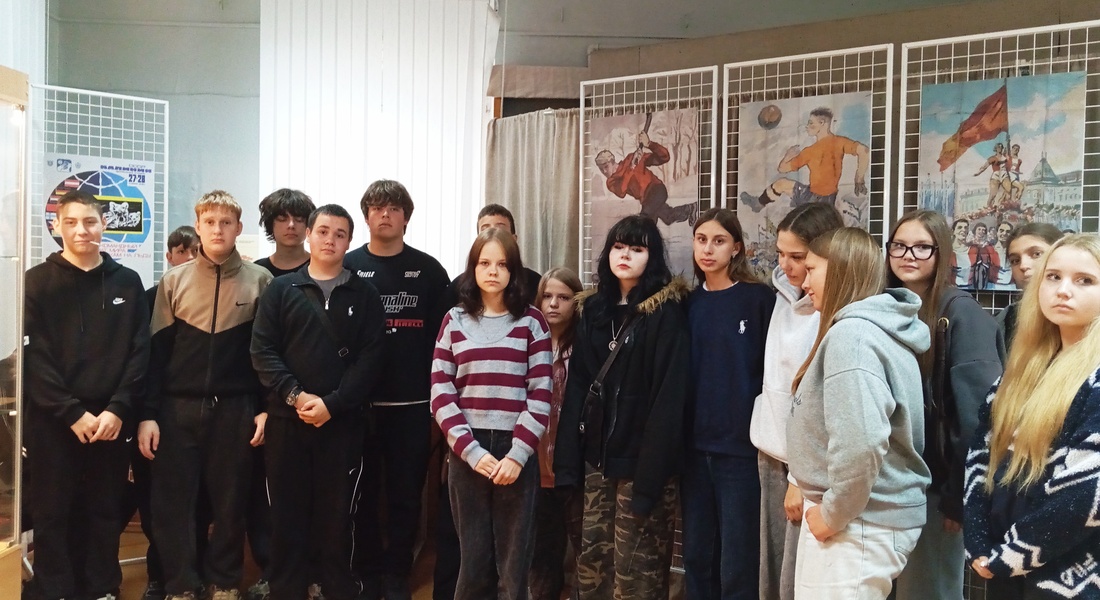 В Зубцовском краеведческом музее открылась выставка «Знай наших! От значка ГТО к олимпийским медалям»
