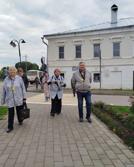 «Пройдусь по Миллионной, сверну на Петербургскую»: пешеходная экскурсия по старому Торопцу