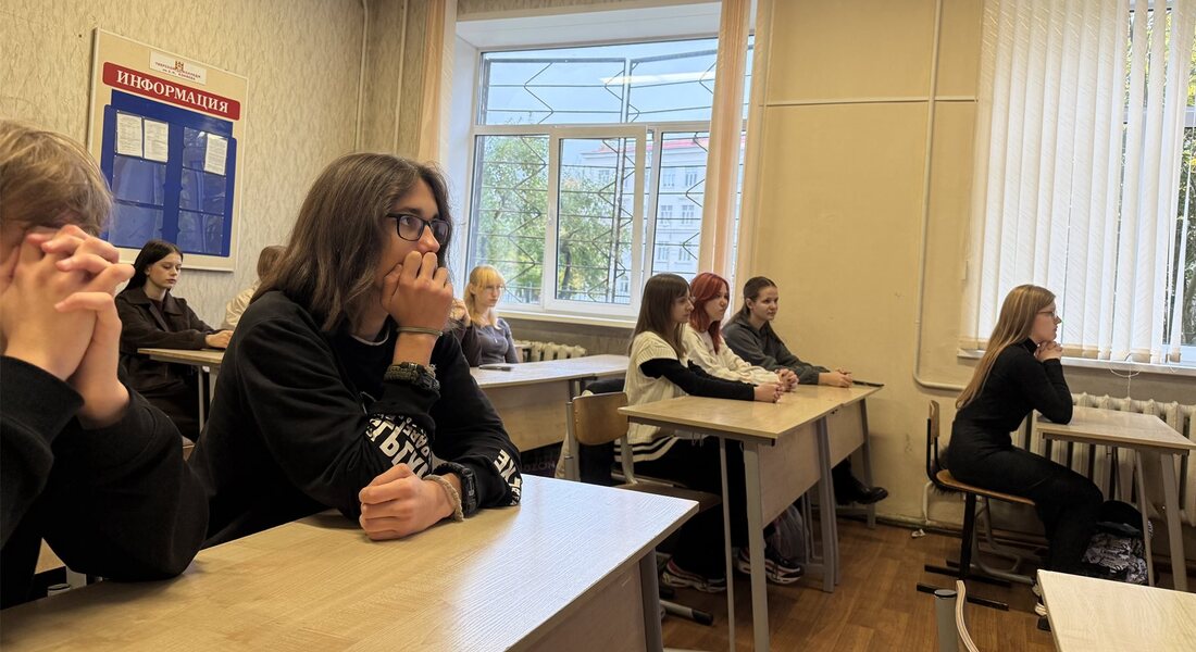 Музей Калининского фронта провёл встречу «Знаю. Умею. Сохраняю» со студентами колледжа Музей Калининского фронта провёл встречу «Знаю. Умею. Сохраняю» со студентами колледжа