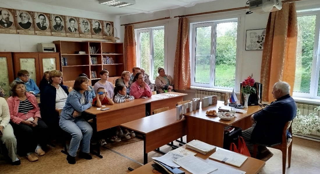 «Ночь музеев в Верхневолжье» в Ворошиловском краеведческом музее «Ночь музеев в Верхневолжье» в Ворошиловском краеведческом музее
