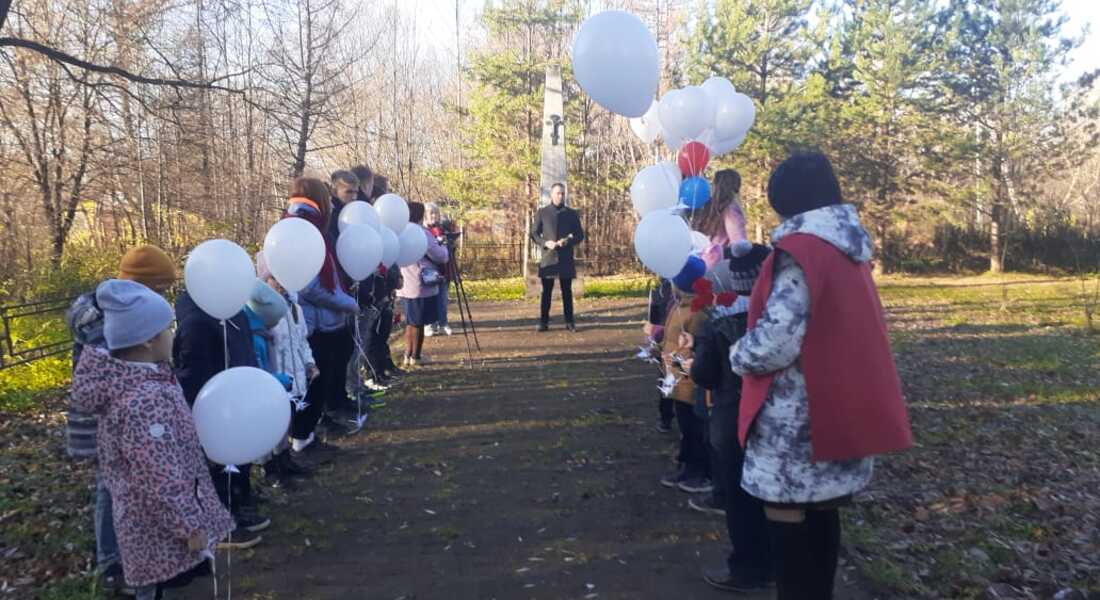 Дом-музей С.Д. Дрожжина принял участие в акции «День белых журавлей» Дом-музей С.Д. Дрожжина принял участие в акции «День белых журавлей»