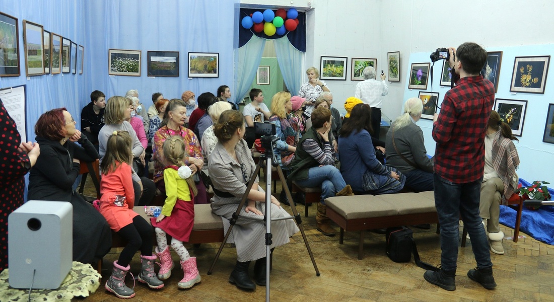 Выставка «Лето в разнотравные ситцы одето» Выставка «Лето в разнотравные ситцы одето»