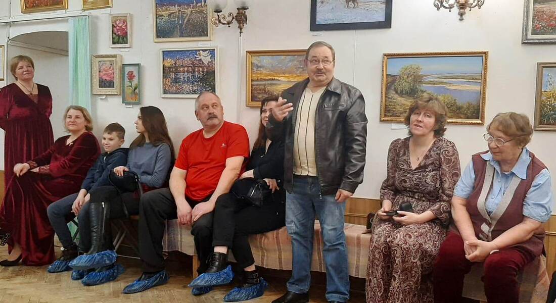 Выставка картин «Мир глазами женщины»