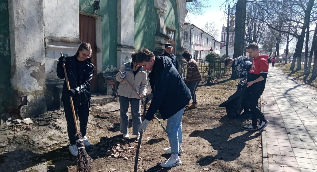 Субботники в филиалах ТГОМ Субботники в филиалах ТГОМ