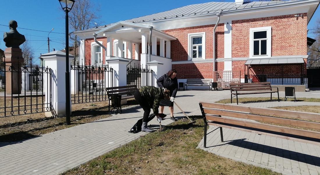 Субботники в филиалах ТГОМ Субботники в филиалах ТГОМ
