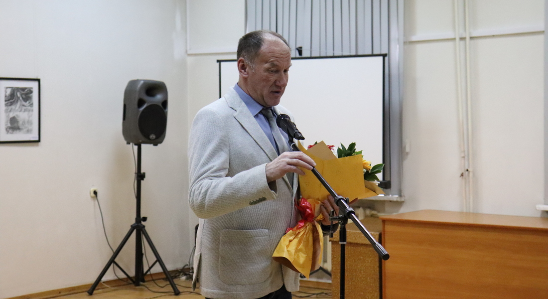 Выставка ко Дню медицинского работника