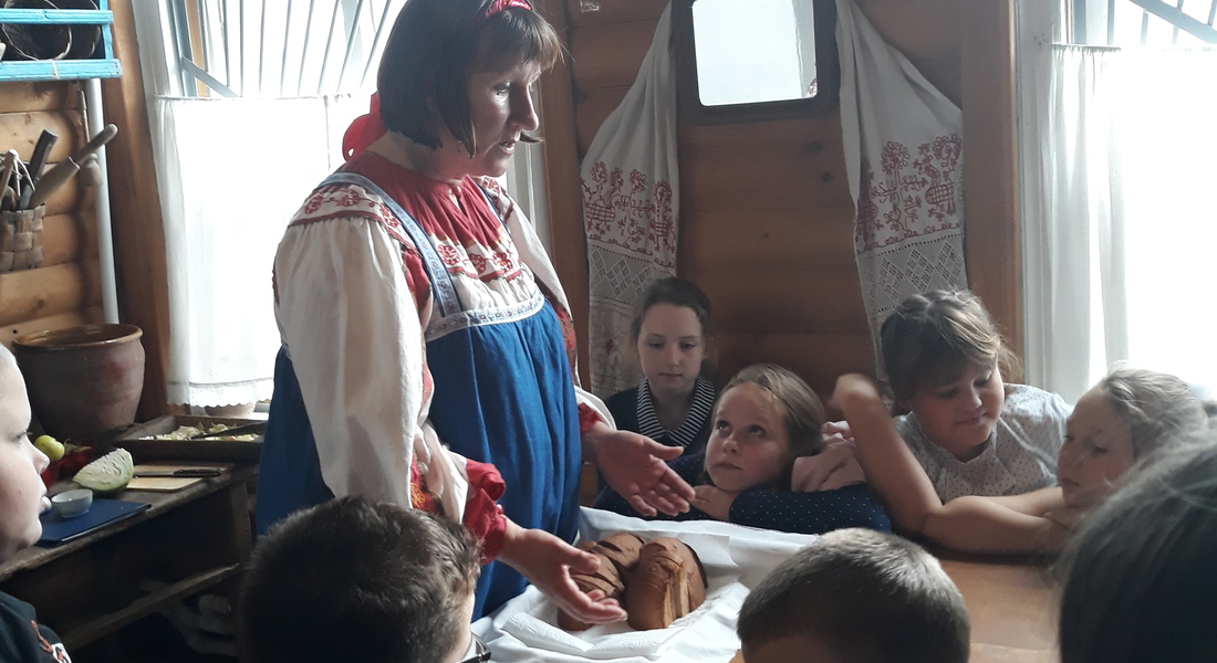 Мероприятие «Здравствуй батюшка Покров!» Мероприятие «Здравствуй батюшка Покров!»