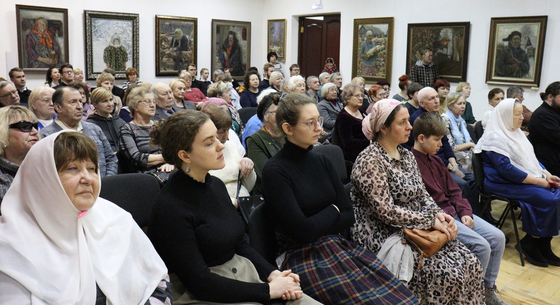 Закрытия выставки «Из сердца России»