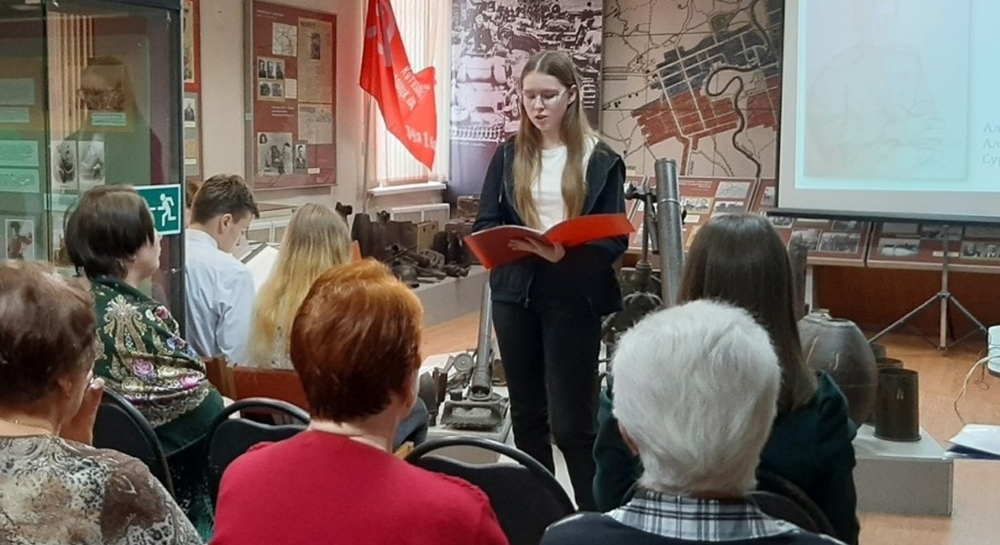 Нам подвиг Сталинграда не забыть Нам подвиг Сталинграда не забыть